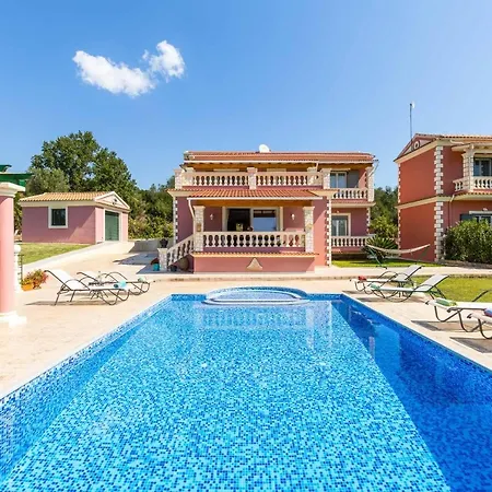 Mirela Megali Willa *