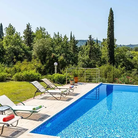 Mirela Megali Villa Dassia (Corfu)