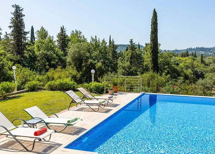 Mirela Megali Willa Dassia (Corfu)